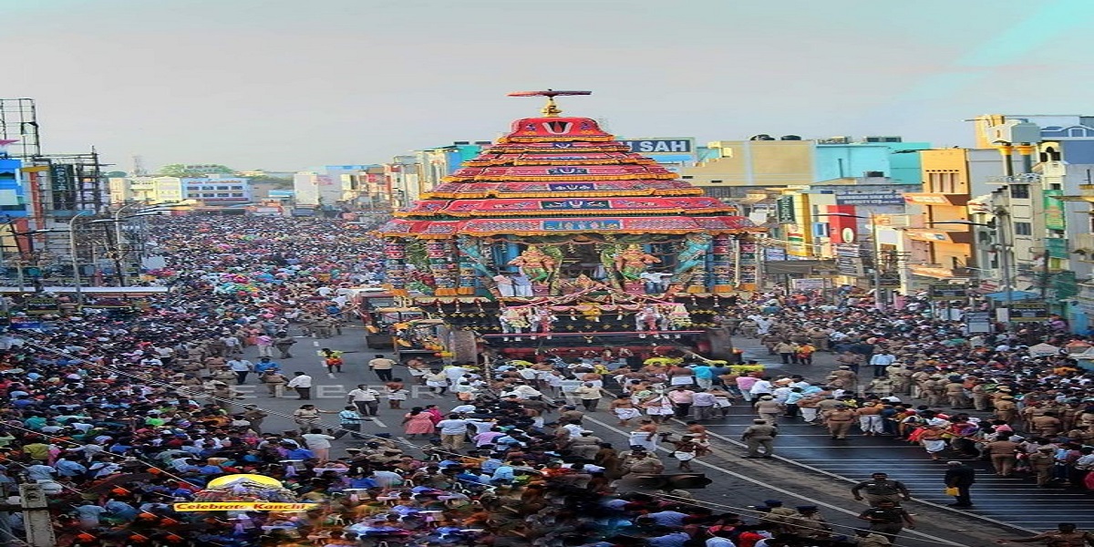 Adani  Seek Blessing: अडानी ने पूरे परिवार संग जोड़े जगन्नाथ भगवान के आगे हाथ और लिया आशीर्वाद - Photo Gallery