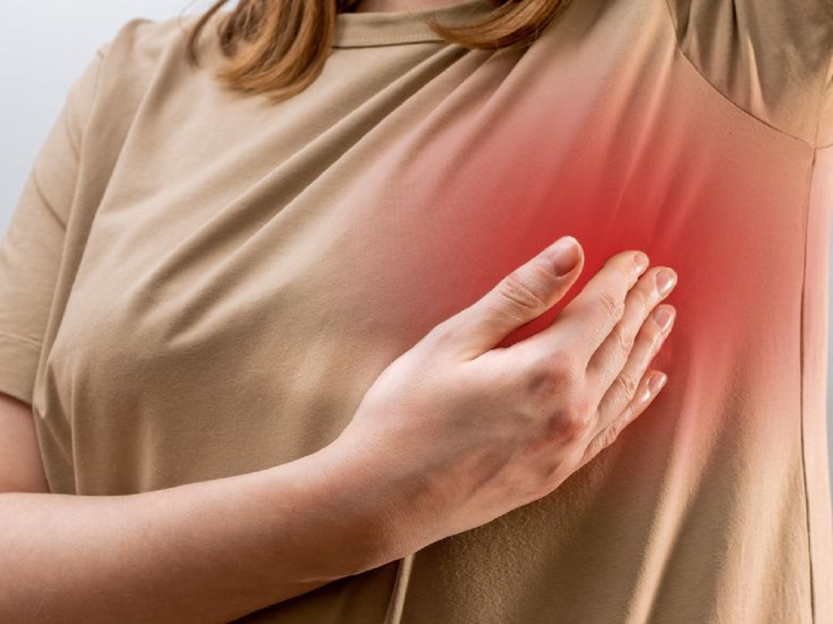 7 Sign of Breast Cancer- अगर आपको भी हैं ये 7 ब्रेस्ट कैंसर के लक्षण, तो हो जाइए सावधान - Photo Gallery