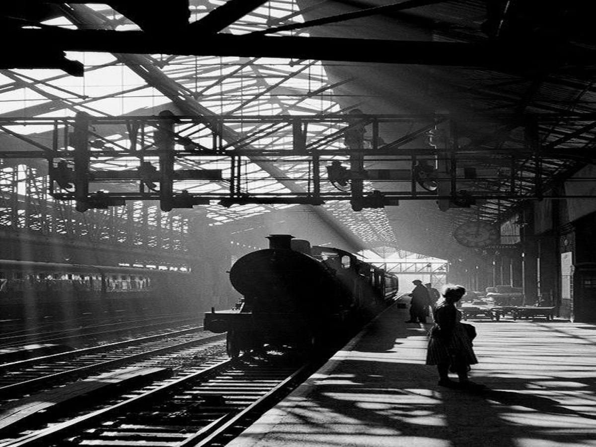 Where is the world’s first railway station: विश्व का पहला रेलवे स्टेशन कहां है - Photo Gallery