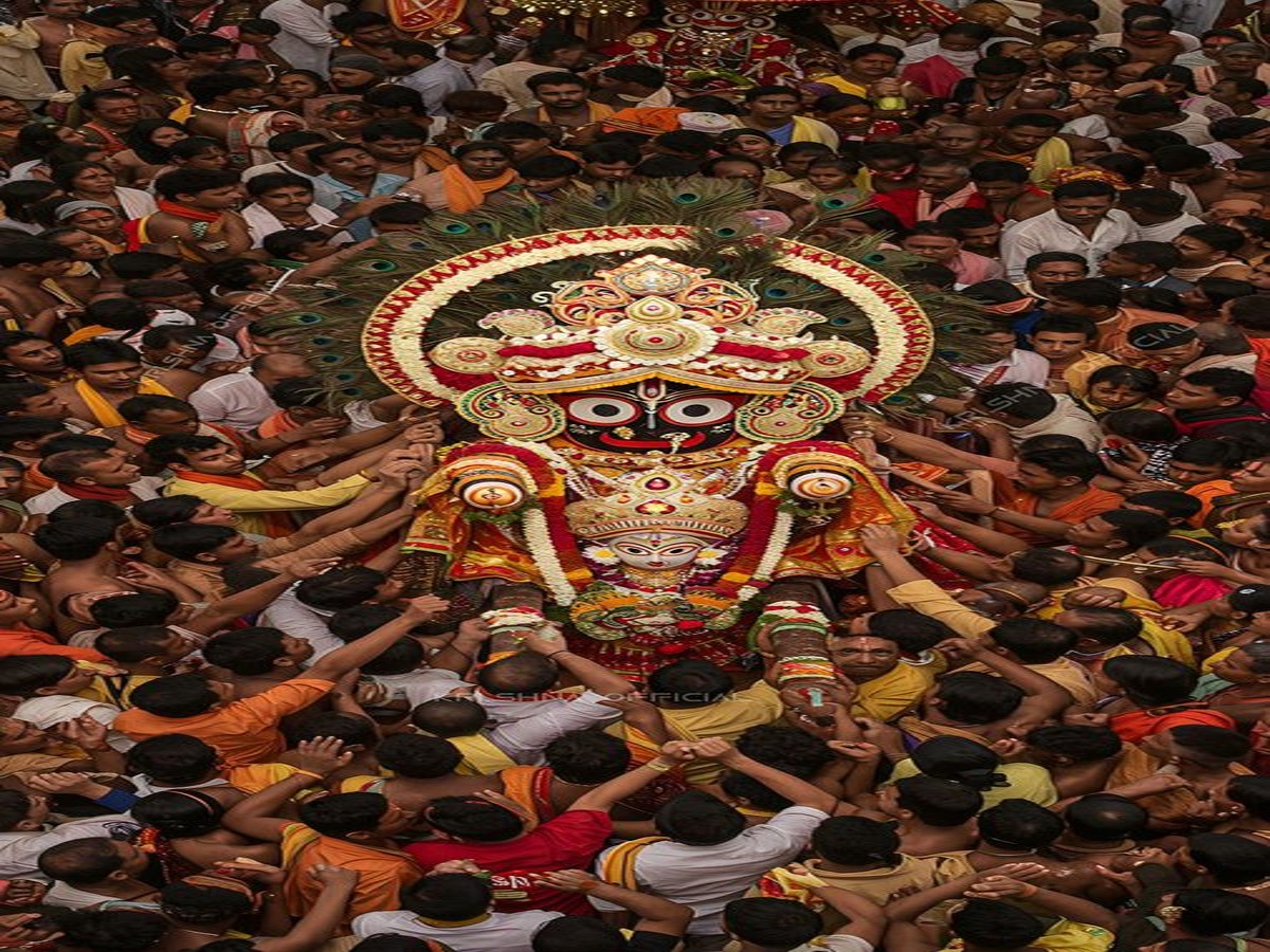 JAGANNATH RATH YATRA: महाकुंभ के बाद अडानी ग्रुप ने पुरी में भी शुरू की प्रसाद सेवा - Photo Gallery