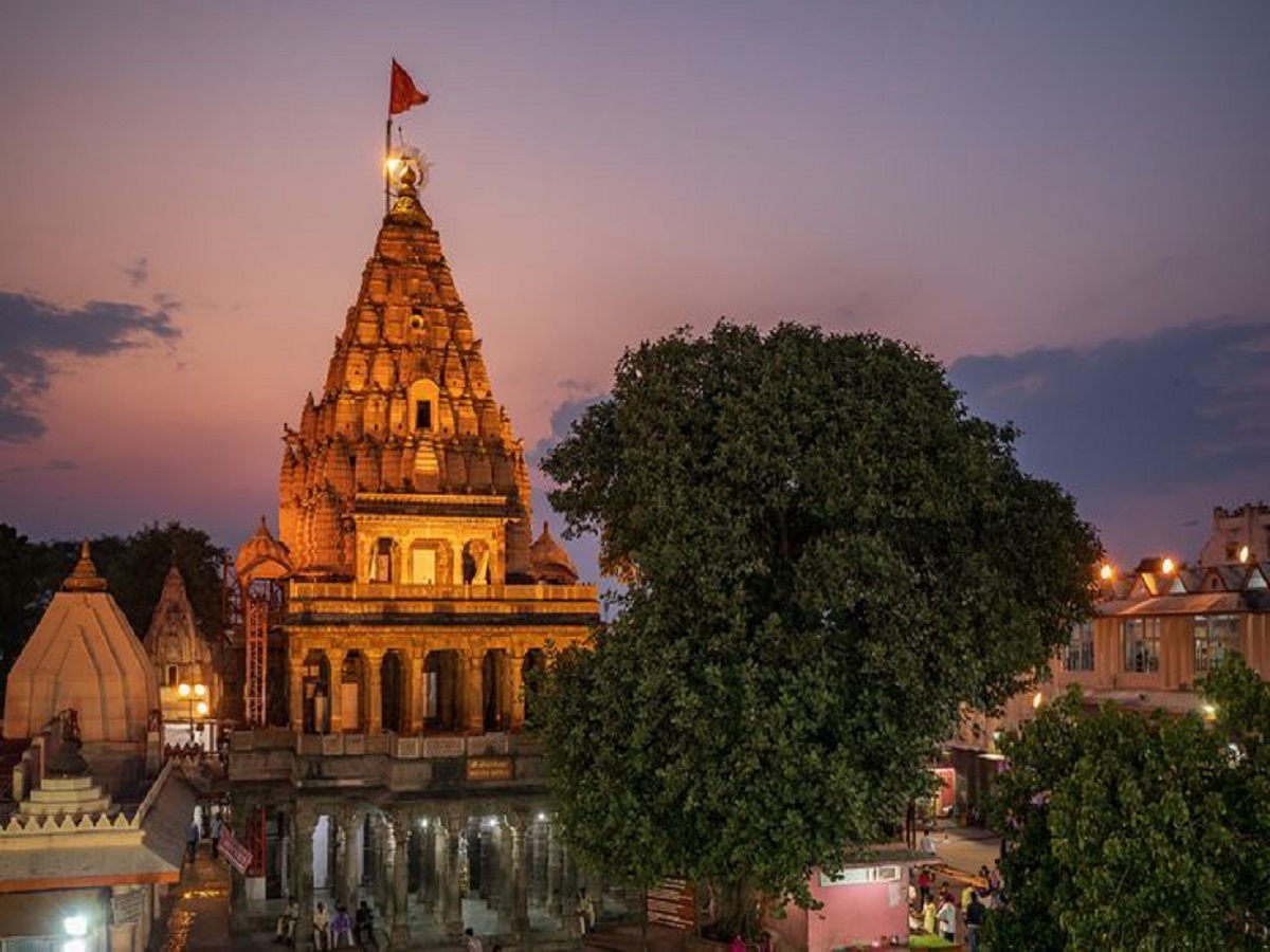 12 Jyotirlingas To Visit In Sawan: 12 ज्योतिर्लिंगों के दर्शन से मिलेगी भगवान शिव की अपार कृपा - Photo Gallery