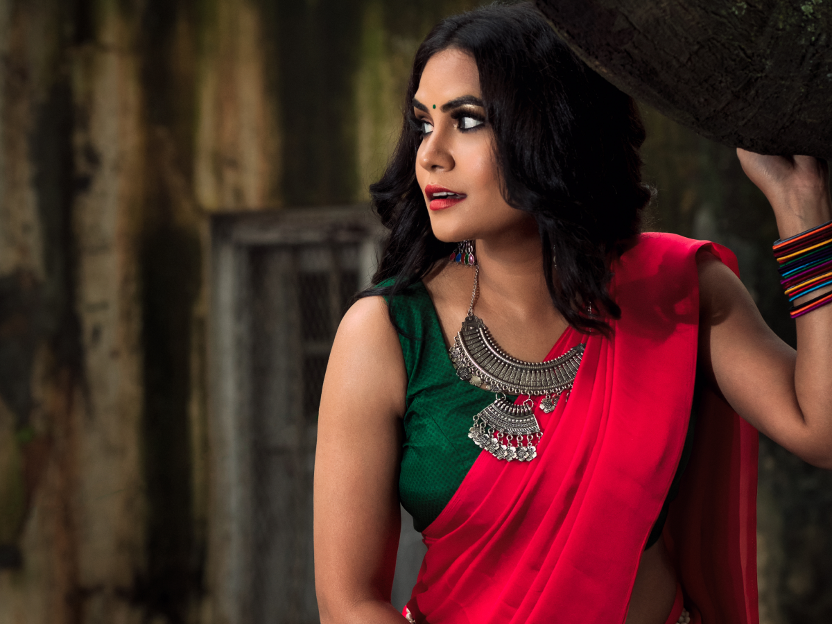 रूपा रायप्पा की हॉट और सेक्सी तस्वीरें — इन बोल्ड लुक्स में वह बेहद सेंसेशनल नजर आ रही हैं। हर तस्वीर में उनका ग्लैमरस अंदाज़ और कॉन्फिडेंट पोज़ फैंस का दिल जीत रहा है। जरूर देखें ये सिज़लिंग फोटोज़ जो इंटरनेट पर तेजी से वायरल हो रही हैं। - Photo Gallery