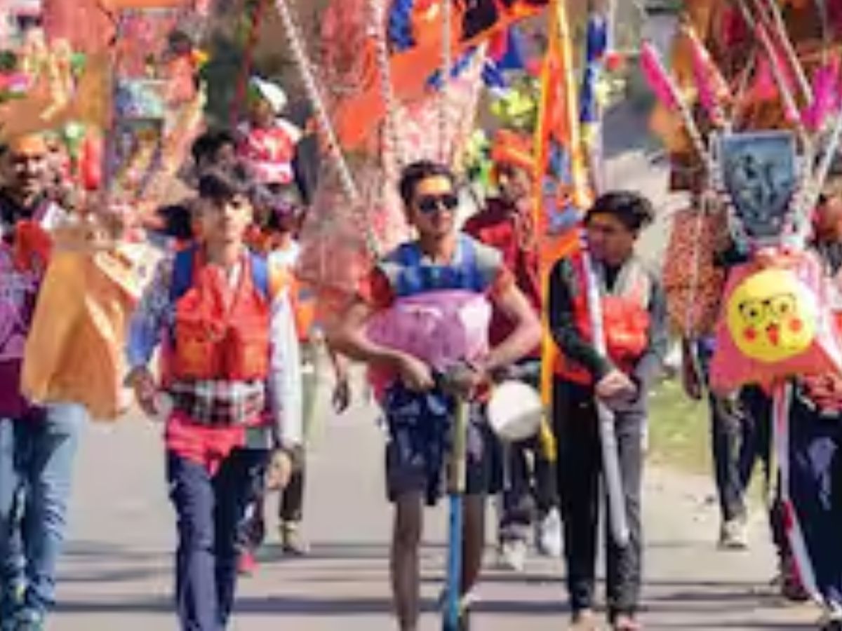 Kanwar Yatra 2025: कांवड़ यात्रा की तैयारी कर रहे हैं? Kanwar Yatra 2025: कांवड़ यात्रा की तैयारी कर रहे हैं? इन जरूरी बातों का रखे ध्यान ? - Photo Gallery