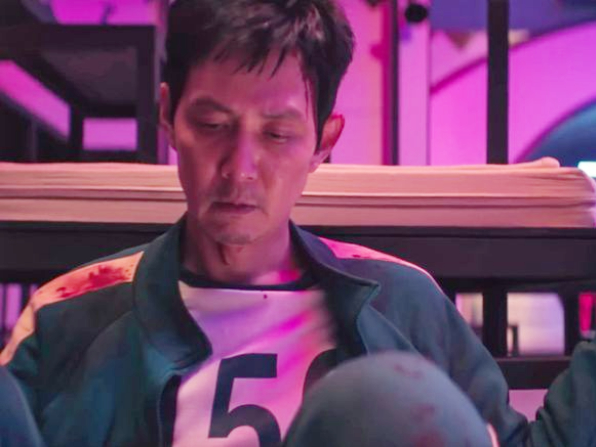 पॉपुलर सीरीज Squid Game Season 3 की अनदेखी तसवीरें, खूनी दृश्यों और इमोशनल सीन को ऐसे गया था फिल्माया - Photo Gallery