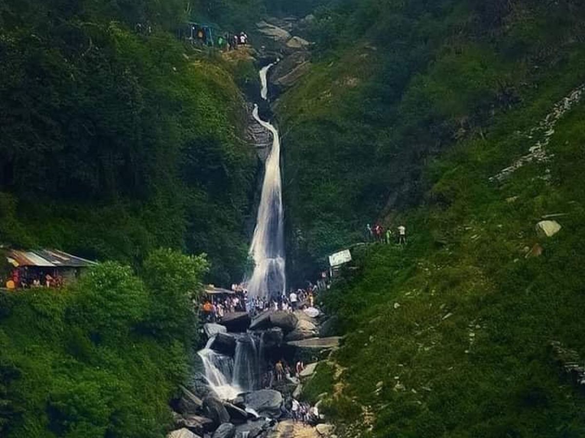 2025 में घूमने के लिए दिल्ली के पास के 5 बेहतरीन झरने: शहर की गर्मी से बचें - Photo Gallery