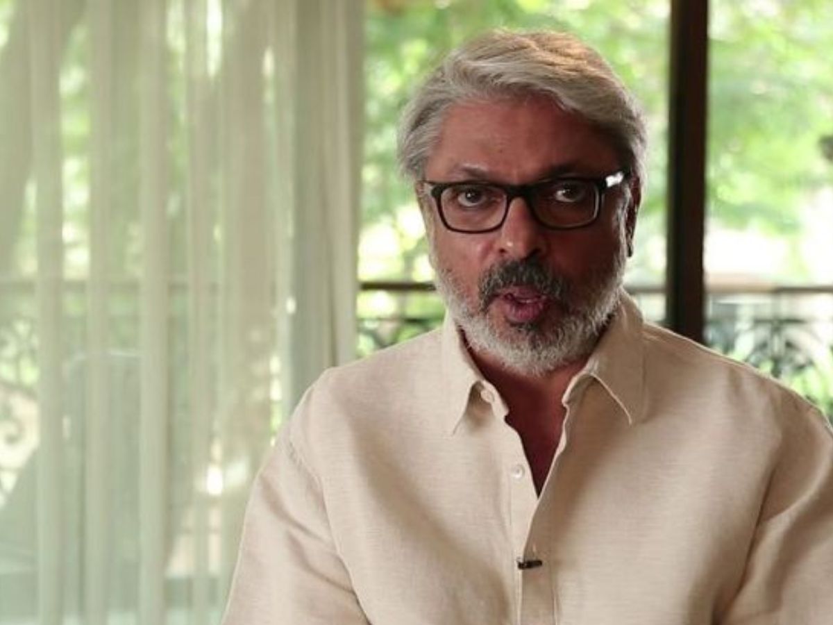 7 Blockbuster Bollywood Director:  जानें कौन है वो फेमस डायरेक्टर जिनकी फिल्मों ने बॉलीवुड में मचाया धमाल - Photo Gallery