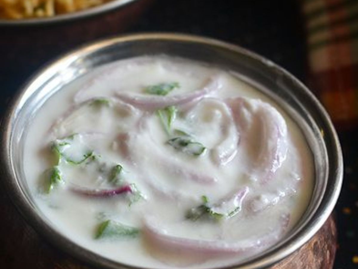 Avoid This Combo: अगर आप भी दही और प्याज को एक साथ खाते है, तो हो जाएं सावधान - Photo Gallery