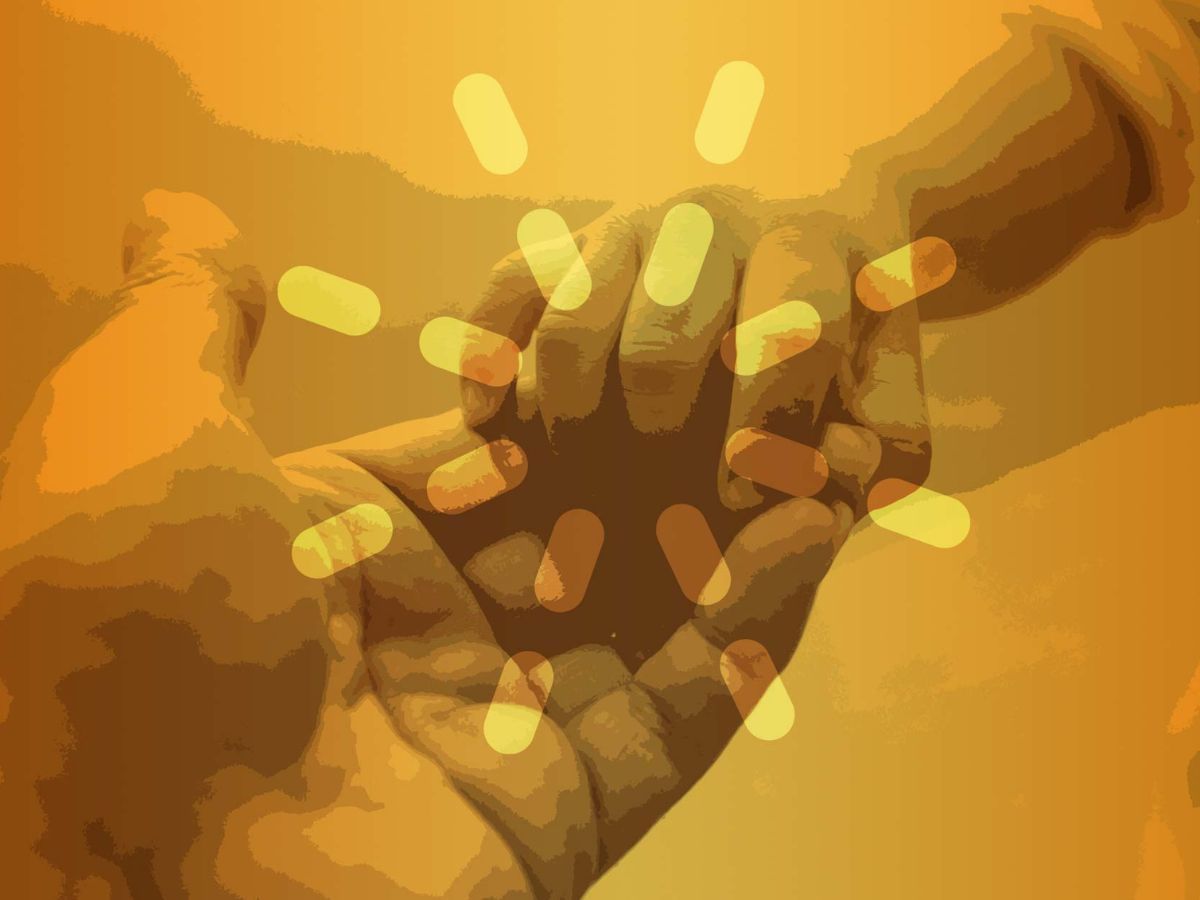 बच्चा हो गया है बड़ा ? तो उसे अपने से दूर ना सुलाए, बल्कि अपने पास सुलाने से मिलेंगे कुछ फायदा। जानिये कौनसे है वो फायदे। - Photo Gallery