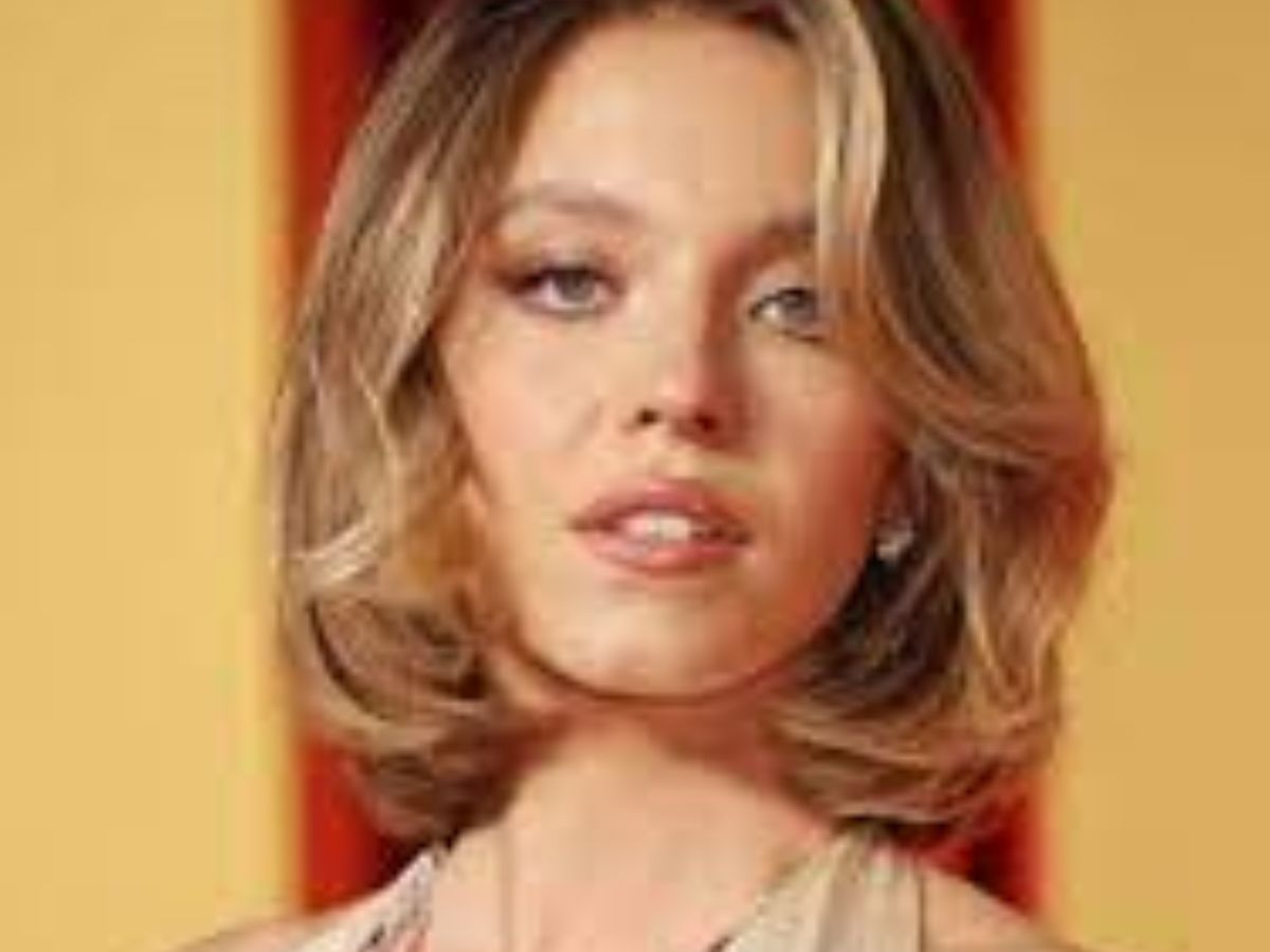 पतले बालों को दें वॉल्यूम गर्मियों के लिए ये है कुछ परफेक्ट बॉब हेयरस्टाइल्स - Photo Gallery