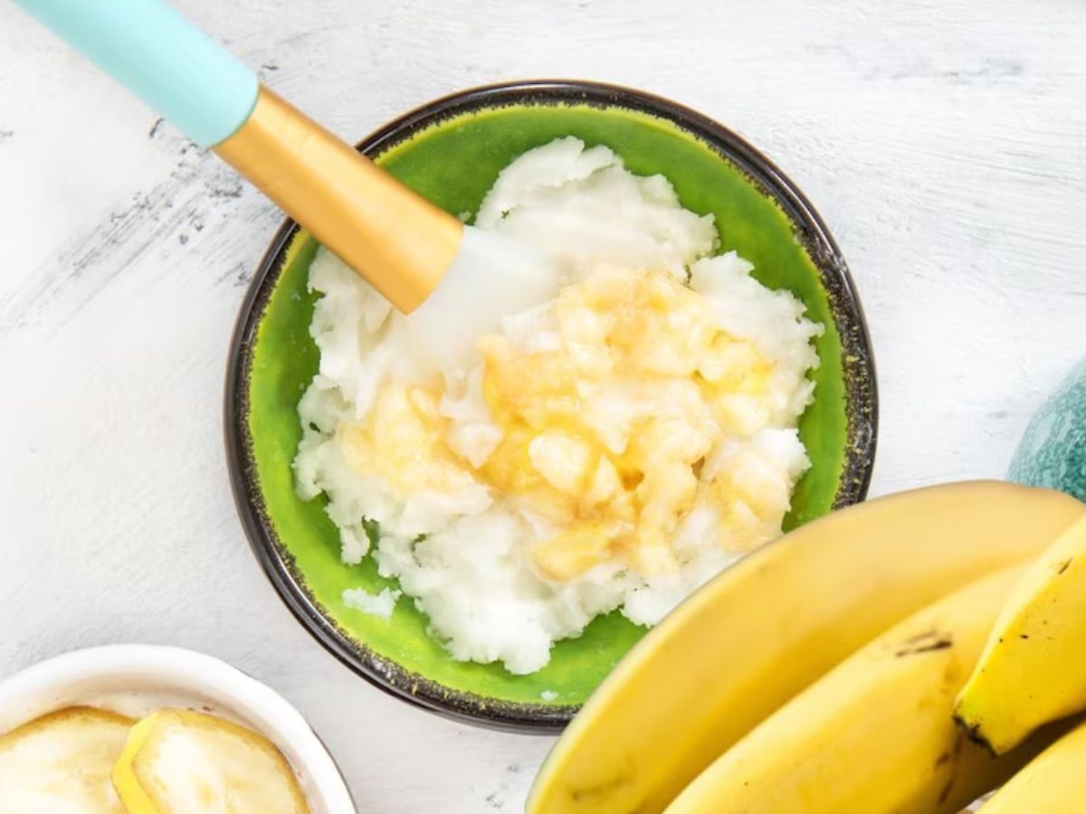 Monsoon 2025: मानसून में चाहिए फ्रिज फ्री बालों से छुटकारा ? तो अपनाए ये कुछ घरेलू नुस्खे जो है बिल्कुक देसी । - Photo Gallery