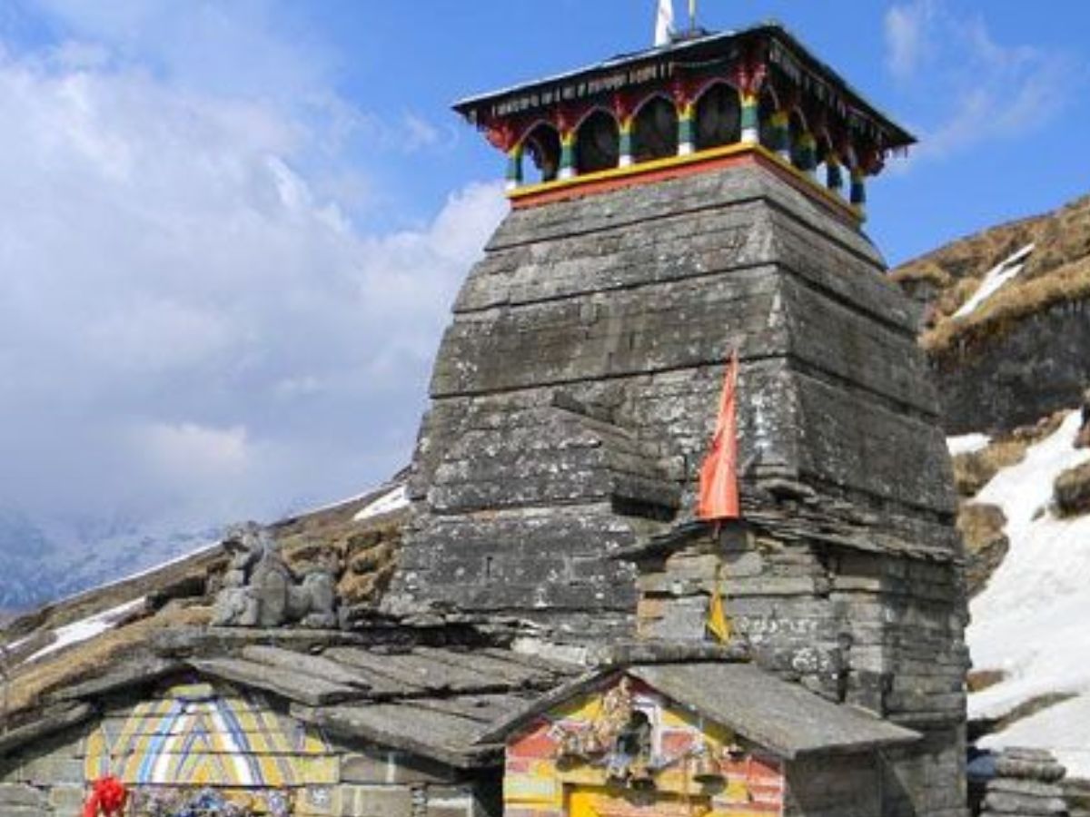 Hidden Destinations To Explore In July: अगर आप भी भीड़-भाड़ से दूर घूमने जाना चाहते है तो लिस्ट में शामिल करें ये जगह - Photo Gallery