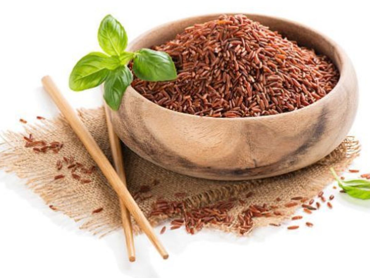 White vs brown rice: जानें सफेद चावल और ब्राउन चावल में से कौन सा चावल रखता है हमारी सेहत का ध्यान - Photo Gallery