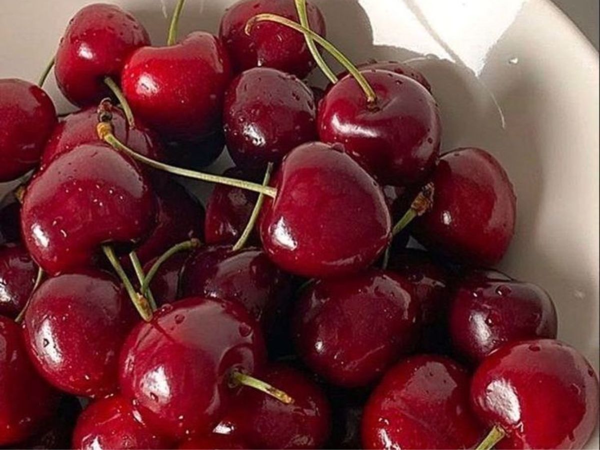 हाई यूरिक एसिड वालों के लिए वरदान साबित हो सकते हैं ये कुछ फूड्स - Photo Gallery