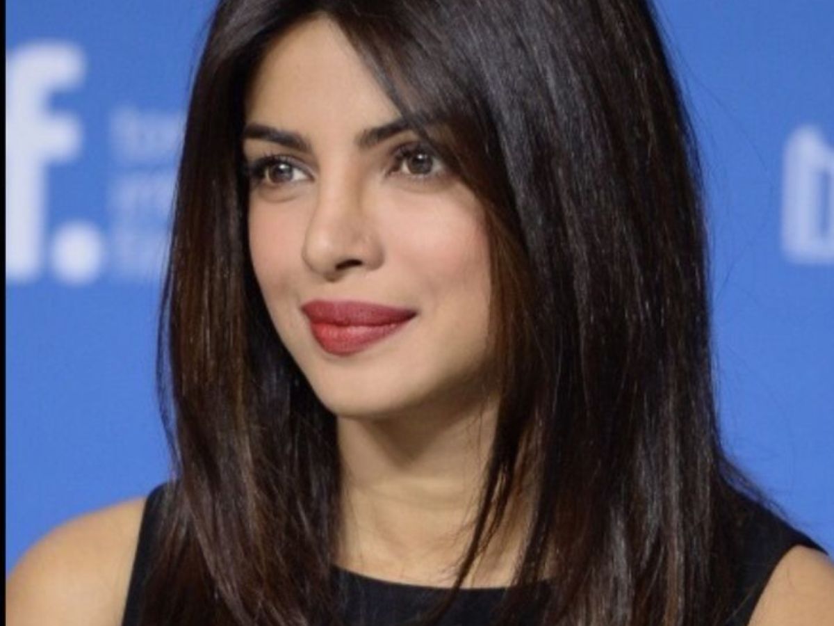 Rakhi special: रक्षाबंधन लुक को बनाएं खास, ट्राय करें ये सेलेब-इंस्पायर्ड हेयरस्टाइल्स - Photo Gallery