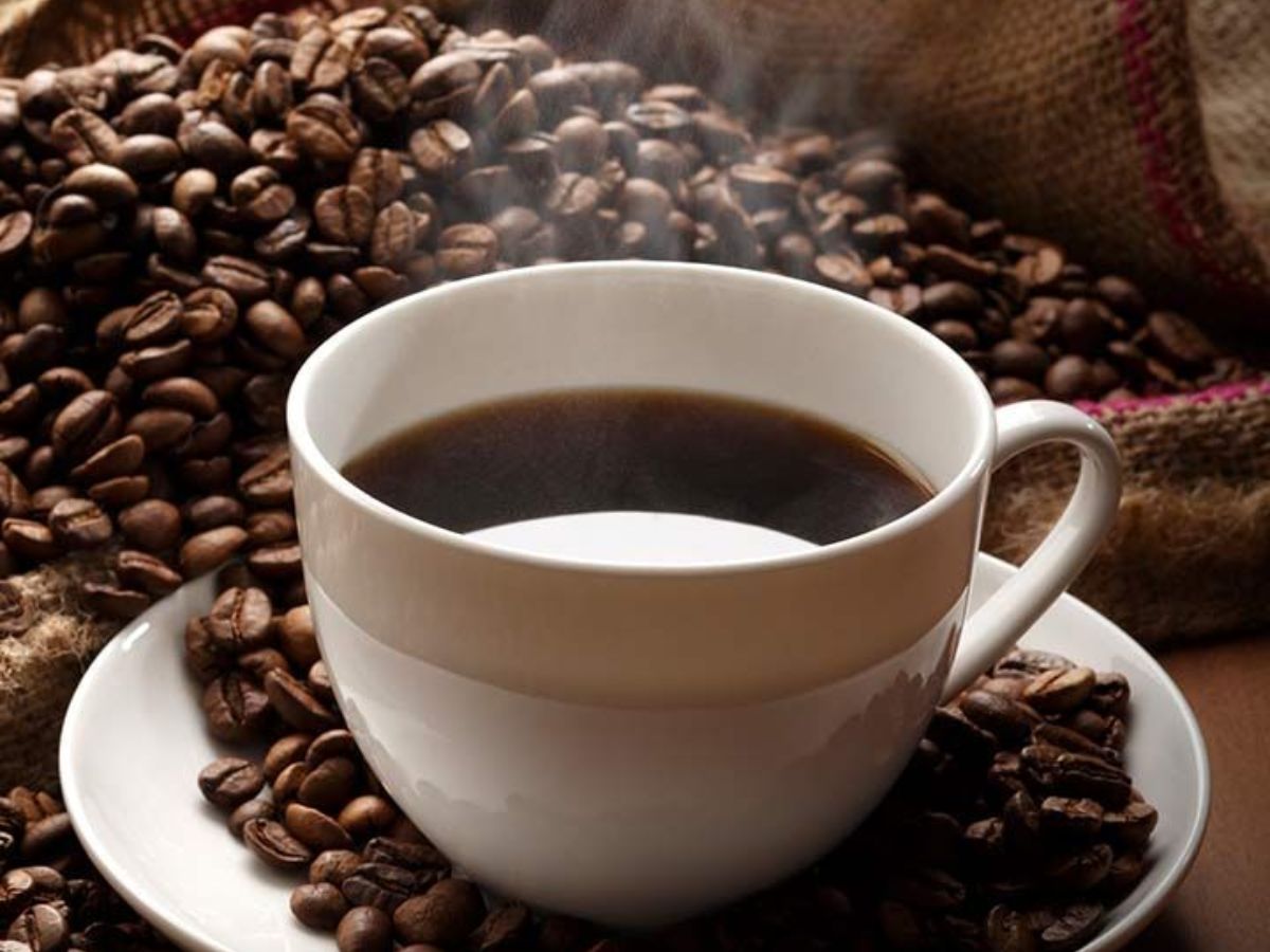 Unhealthy Skin Diet: अगर आप भी रोजाना कर रहे हैं इन फूड्स का सेवन, तो हो सकती है आपकी त्वचा खराब - Photo Gallery