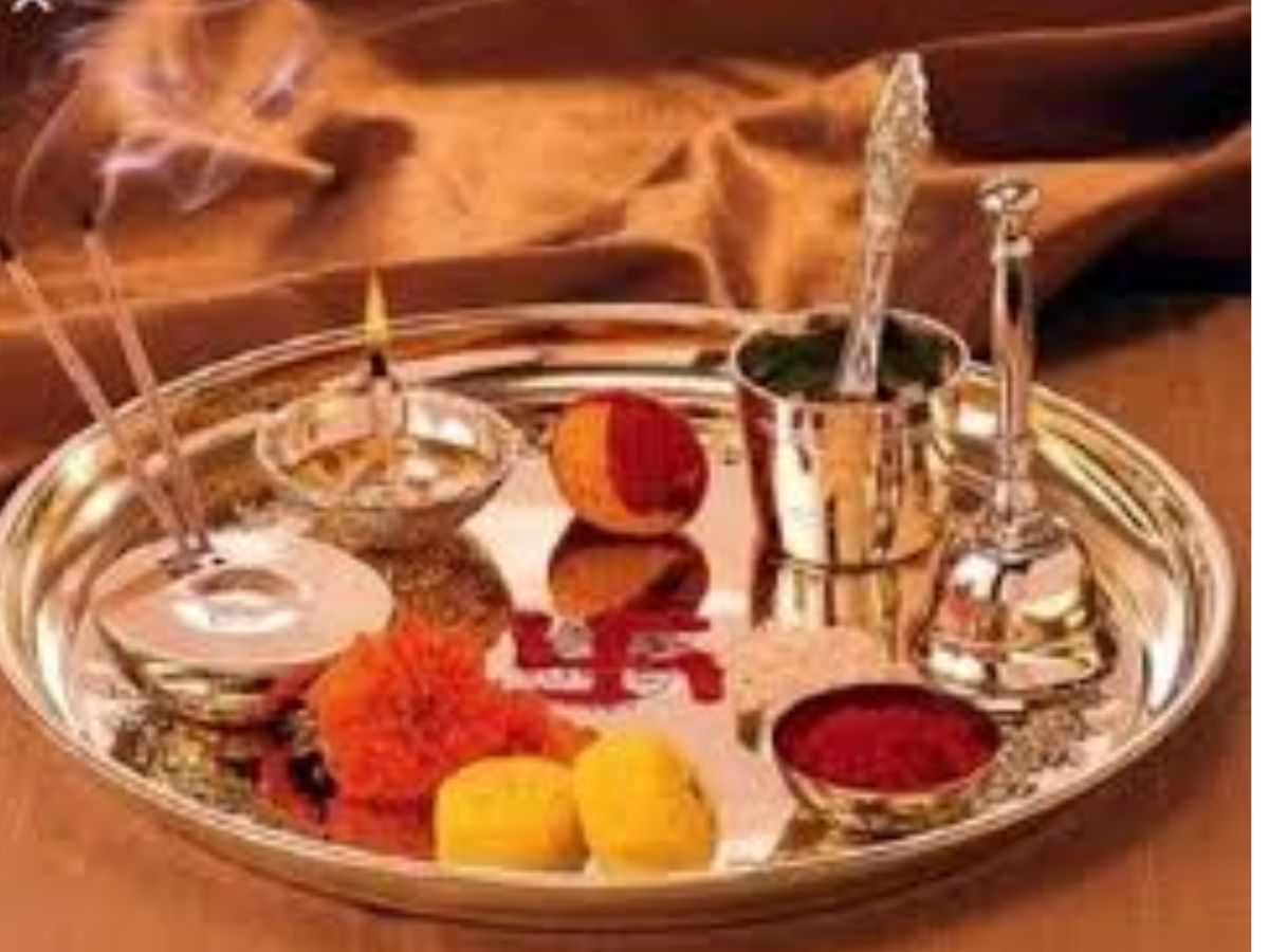 इस नाग पंचमी पर करनी है अपनी समस्याएँ दूर ? तो भगवान शिव को इन वस्तुओं से करे नियोछावर। - Photo Gallery