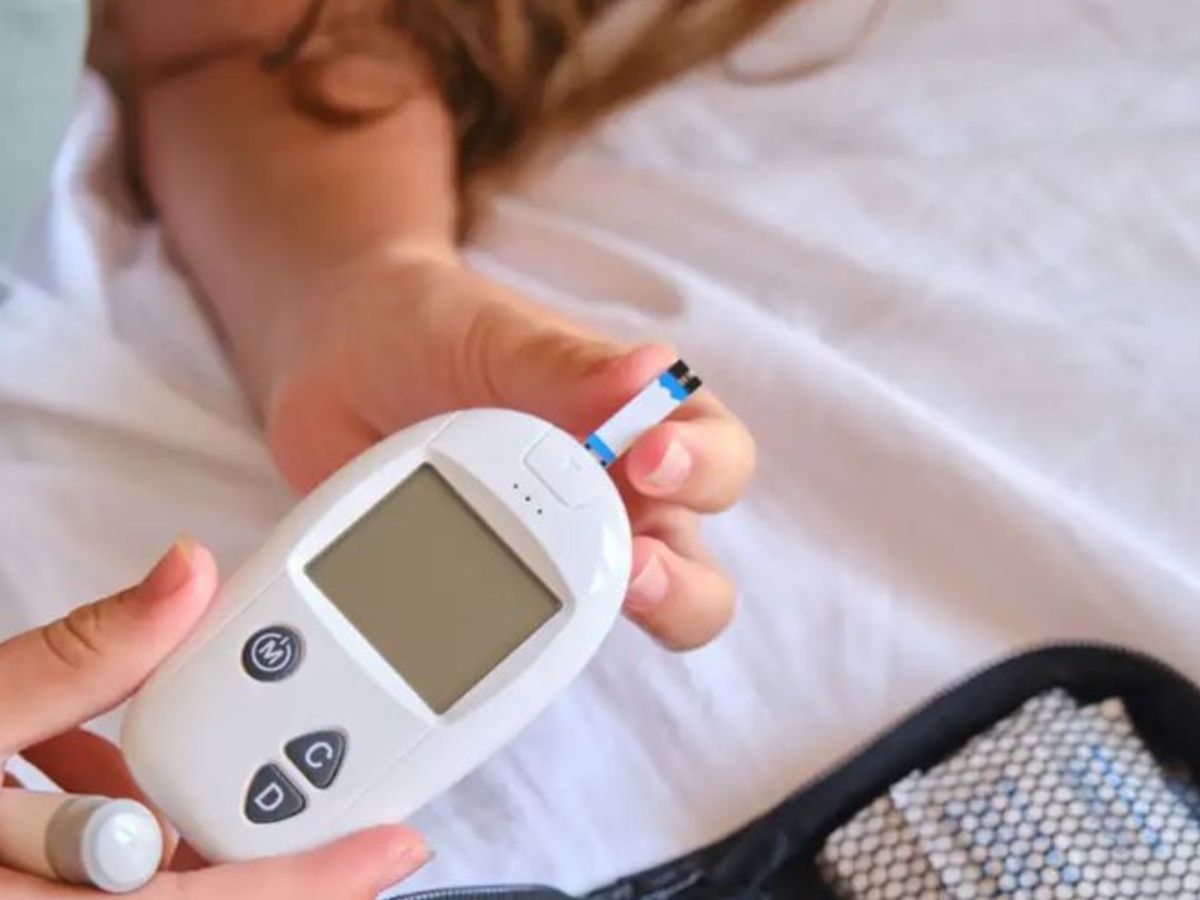 Vitamin D Deficiency Effects: अगर आपको भी है विटामिन D की कमी, तो सकती है ऑस्टियोपोरोसिस जैसी खतरनाक बीमारियां - Photo Gallery