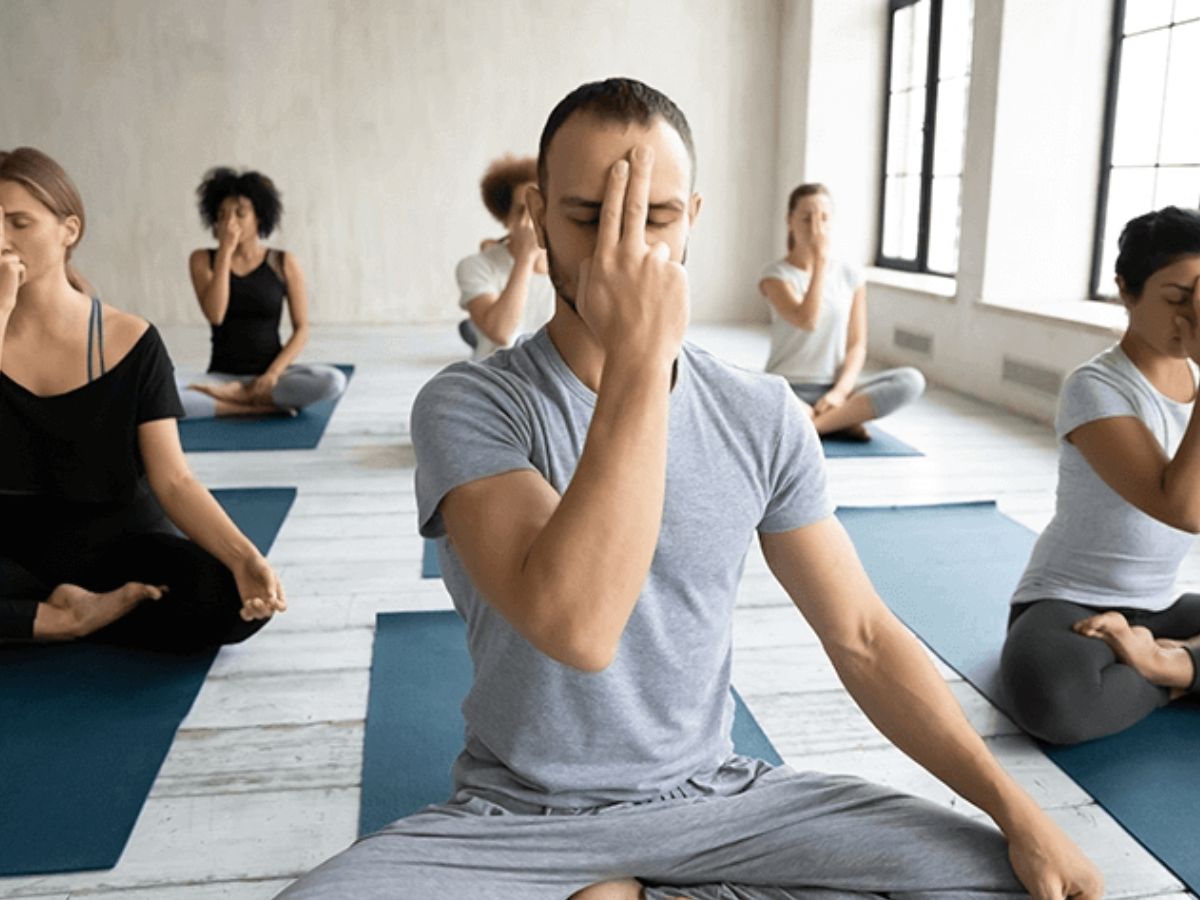 Health tips: ब्लड प्रेशर को नैचुरली कंट्रोल करने के लिए अपनाएं ये डॉक्टर द्वारा सुझाए टिप्स - Photo Gallery