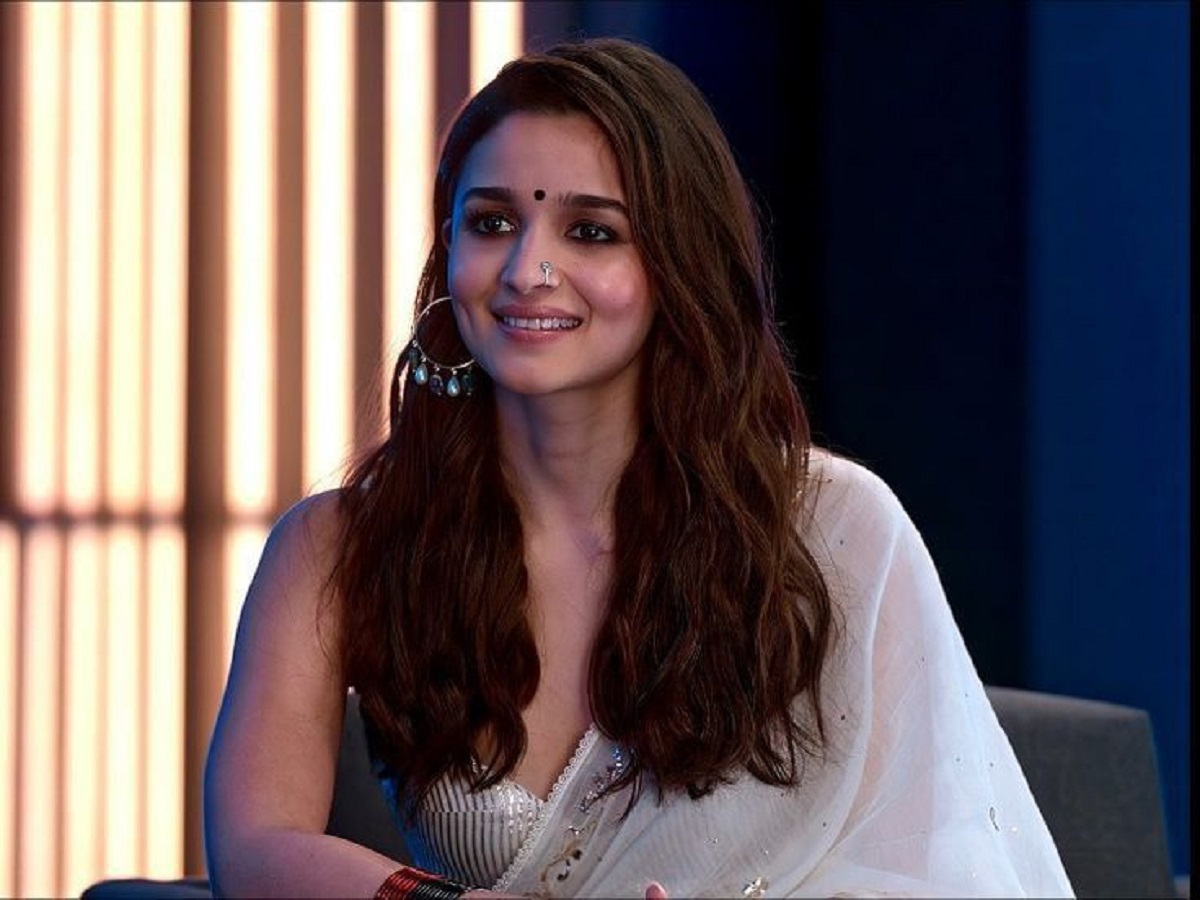 Bollywood Actress As Journalist:  इन अभिनेत्रियो ने ऑनस्क्रीन निभाया है जर्नलिस्ट का किरदार - Photo Gallery