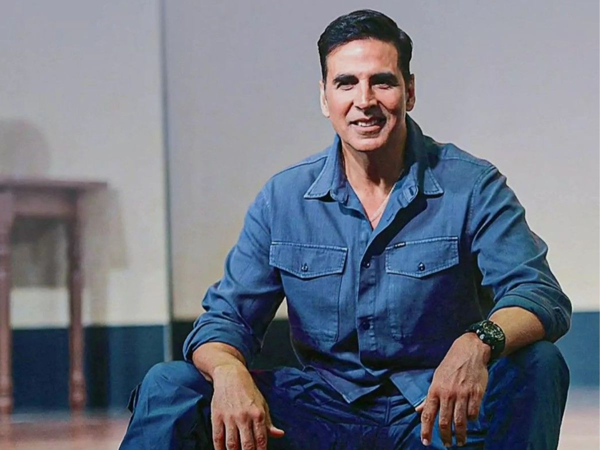 बॉलीवुड के इन सितारों ने उम्र को दी मात,आज भी दिखते है बेहद डैशिंग - Photo Gallery