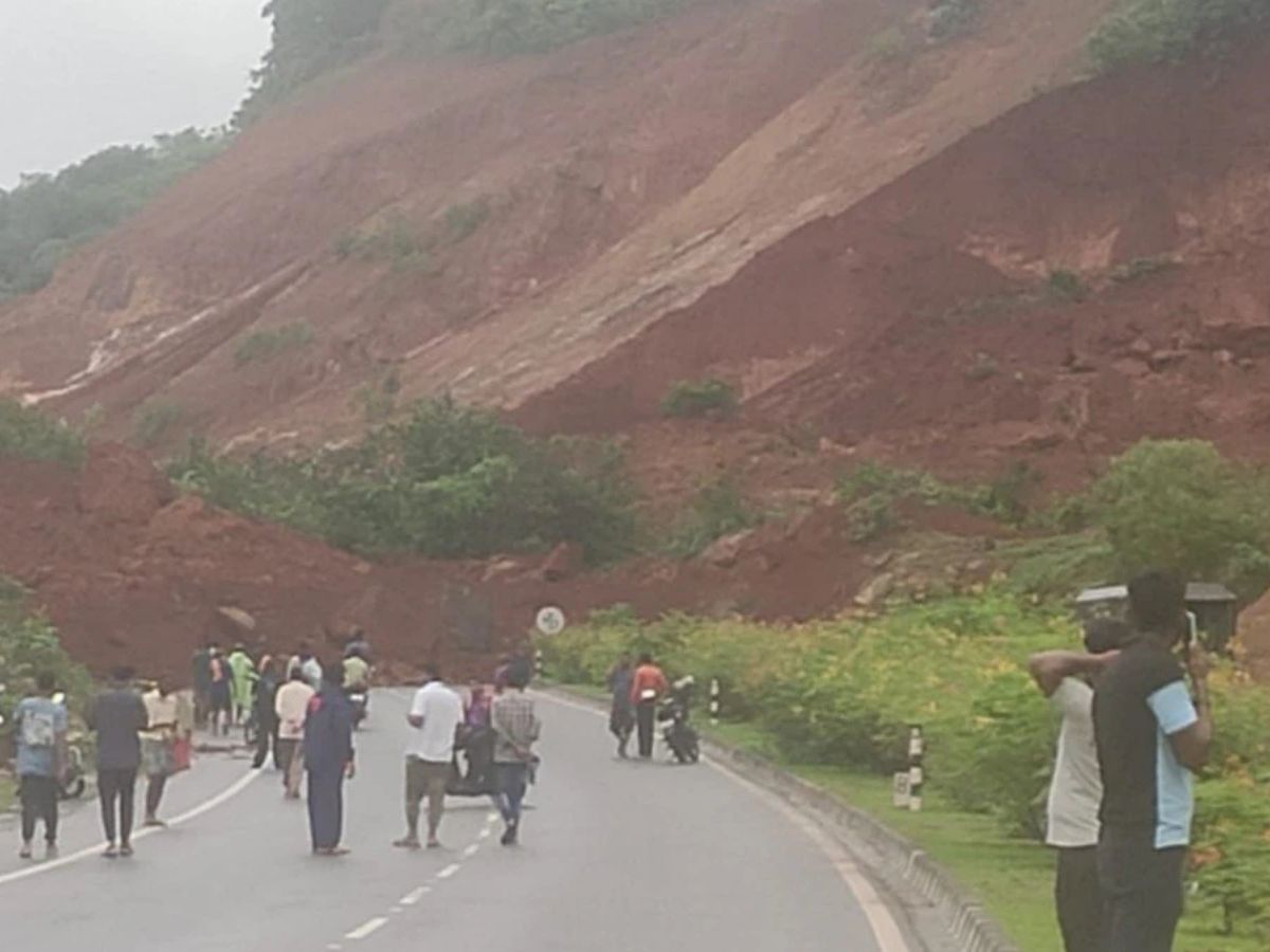 तस्वीरों में: हिमाचल प्रदेश से सिक्किम तक भारतीय पहाड़ियों में अब तक के सबसे घातक भूस्खलन - Photo Gallery