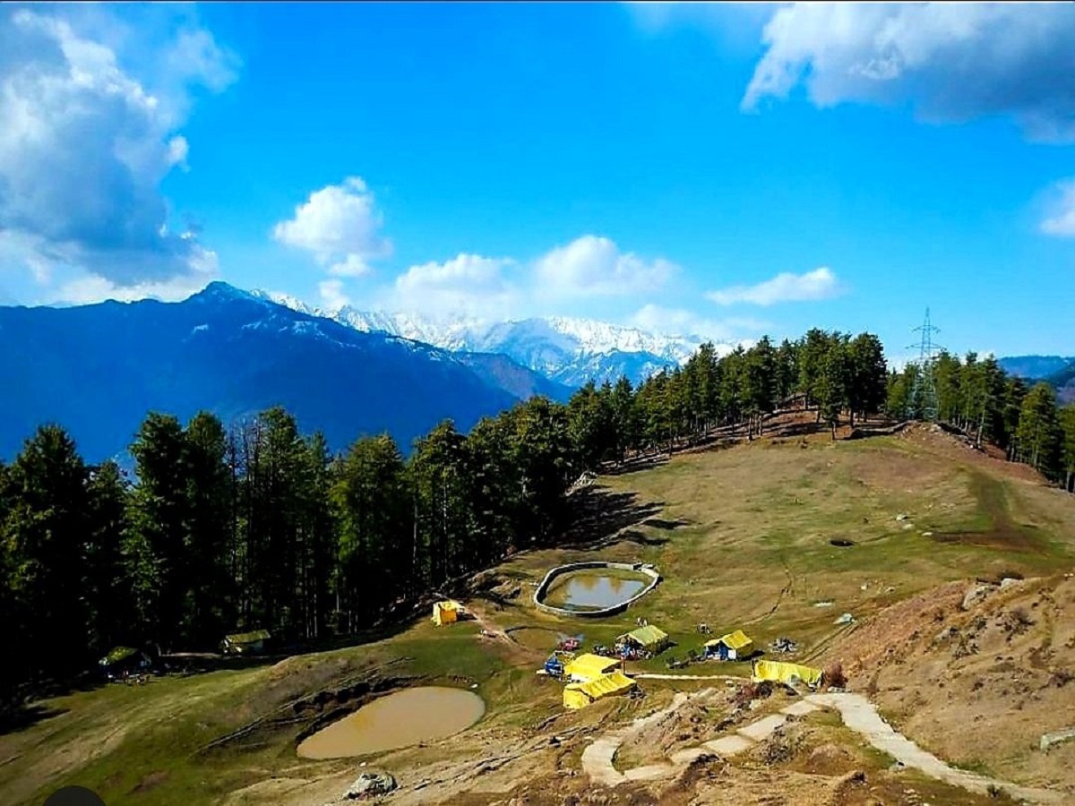 Bijli Mahadev Temple, Kullu: कुल्लू का रहस्यमयी मंदिर, जहां हर 12 साल में शिवलिंग पर गिरती है आकाशीय बिजली - Photo Gallery