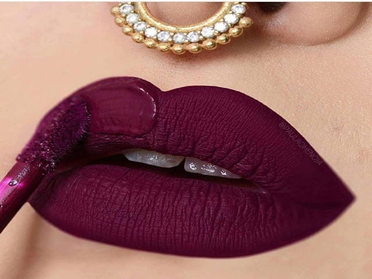 इंडियन स्कीन टोन के लिए ये Best Lipstick Shades हो सकते है अच्छे, लगाते ही मिलेगा बोल्ड और सेक्सी लुक - Photo Gallery