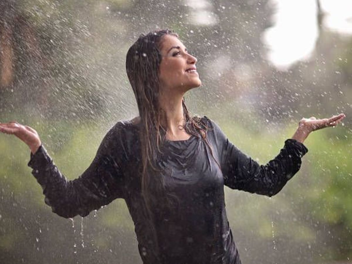 Safety Tips For Monsoon: बारिश के मौसाम मे रखें इन कुछ बातों का खासकर ध्यान - Photo Gallery