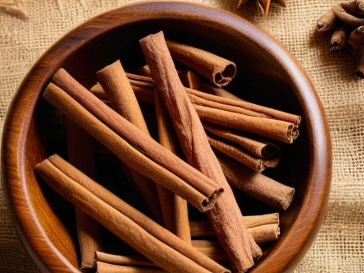 7 Ideas To Lose Weight Naturally: बिना जिम जाए रसोई में मिलने वाले इन कुछ मसालों से आप भी अपना वजन घटायें - Photo Gallery