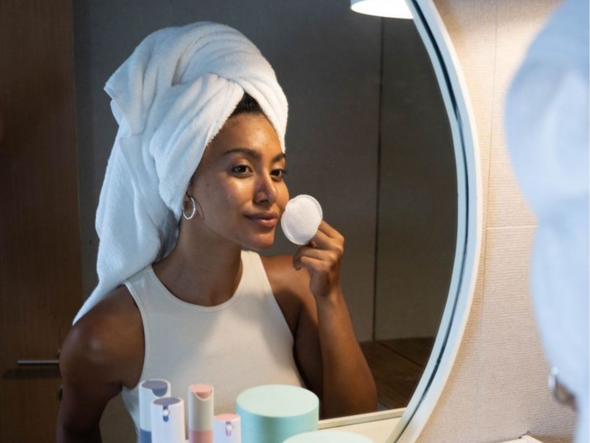 फर्स्ट डेट पर दिखे खूबसूरत, इन कुछ टिप्स से लगाएं अपनी सुंदरता में चार चाँद - Photo Gallery