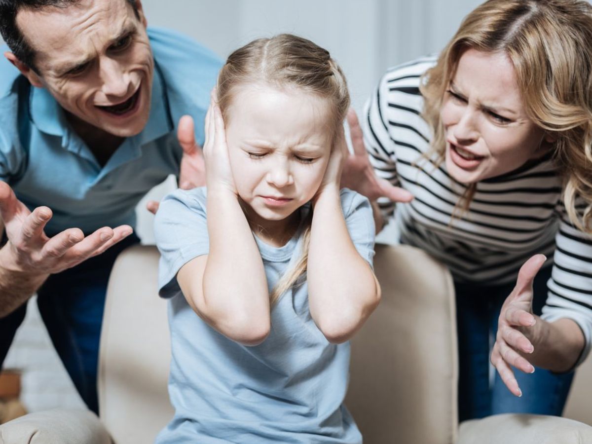 भूलकर भी ऐसा कुछ न बोले बच्चों के सामने, जो डालता हैं उनके स्वास्थ्य पर बुरा असर - Photo Gallery