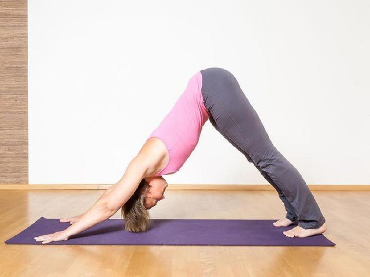 7 Yoga Poses For Hair Growth: 7 योगासन जो बनाएंगे आपके बालों को सुंदर और मजबूत - Photo Gallery