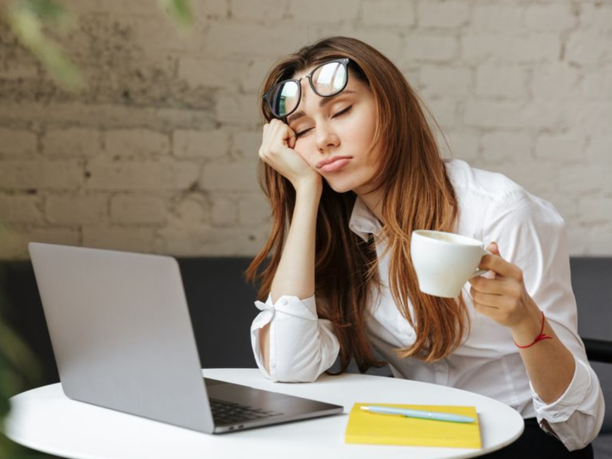 क्या आप भी कॉफी पीते वक्त करते है ये गलतियाँ - Photo Gallery