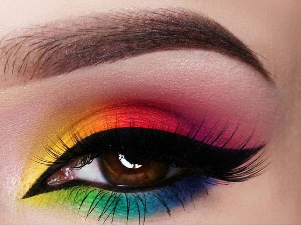 क्या आप भी कर रहे हैं ये सामान्य सी गलतियां? धीरे-धीरे जा सकती है आंखों की रौशनी, जानिए जरूरी बदलाव - Photo Gallery