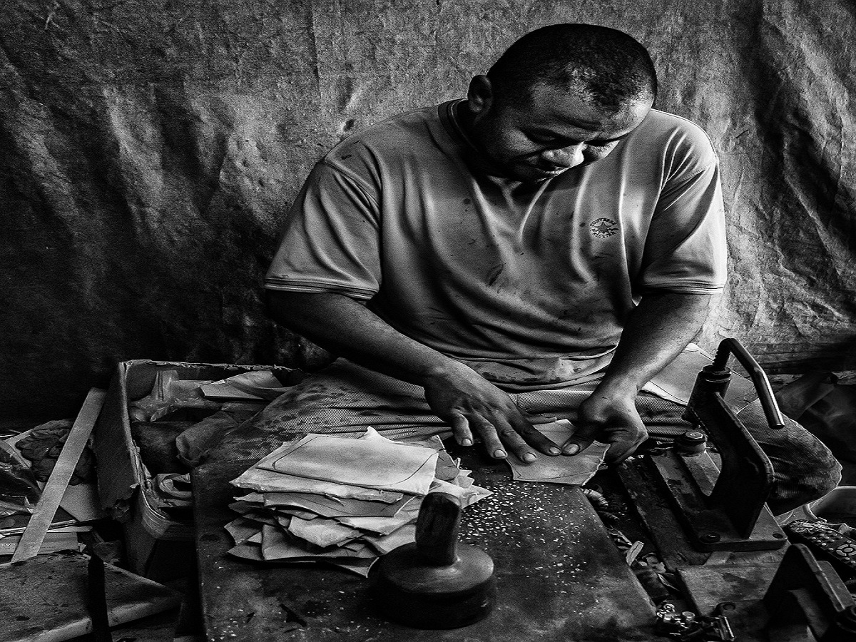 Confidence Tips For Daily Life: हर दिन आत्मविश्वासी दिखने के लिए अपनाएं ये आसान टिप्स - Photo Gallery