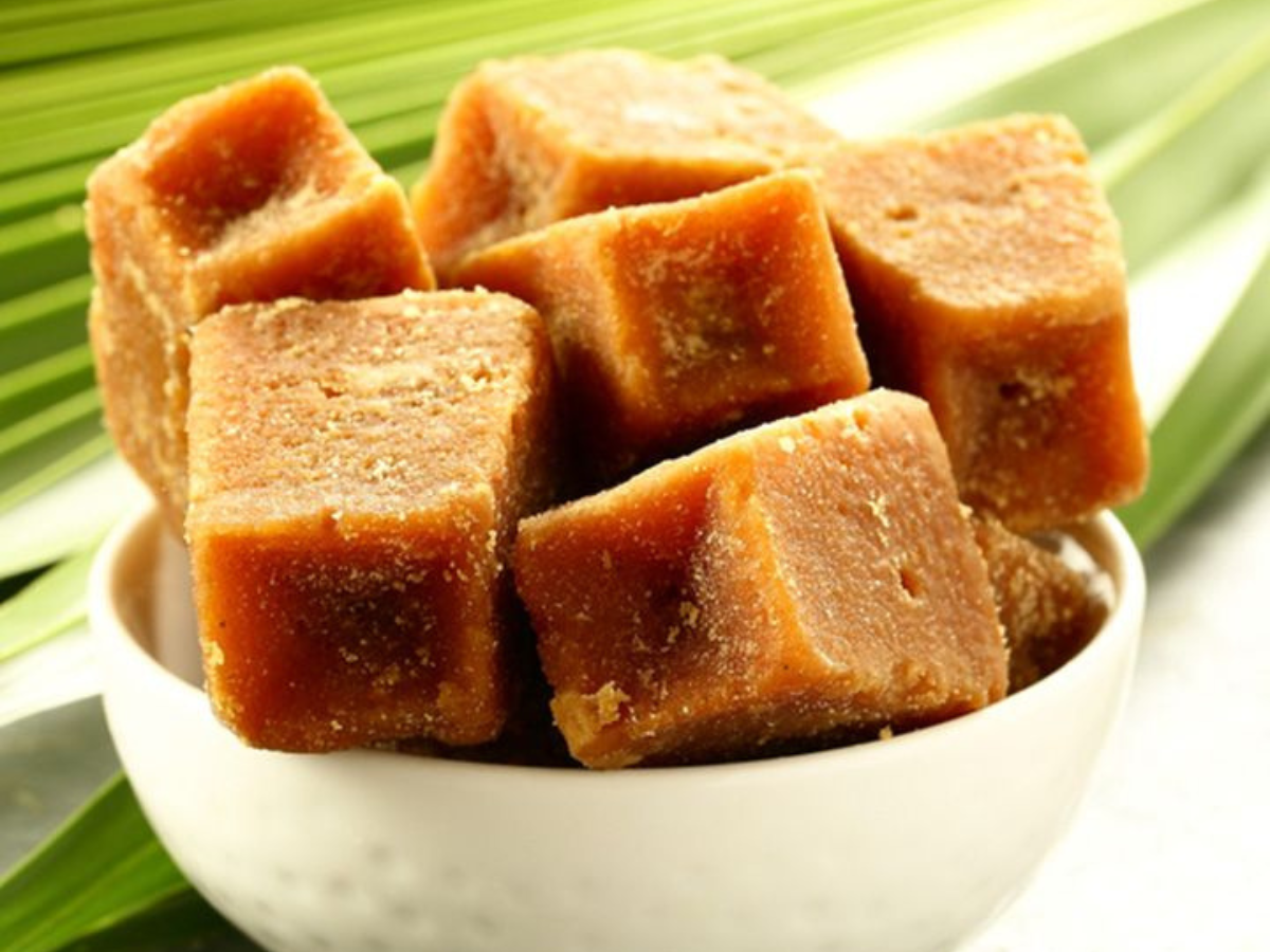 Advantages Of Jaggery: अगर आपको भी है सांस से सबंधित समस्या  तो आप भी खाइए गुड़ और अपने रोग को भगाइए दूर - Photo Gallery