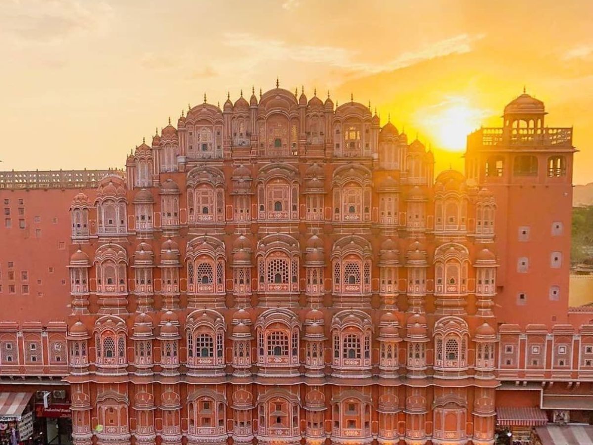 Girls Trip Destination: आप भी अपनी गर्ल्स ट्रिप करे प्लान और इन जगहों पर जाकर करें मौज-मस्ती और बनाएं अपनी ट्रिप को यादगार - Photo Gallery