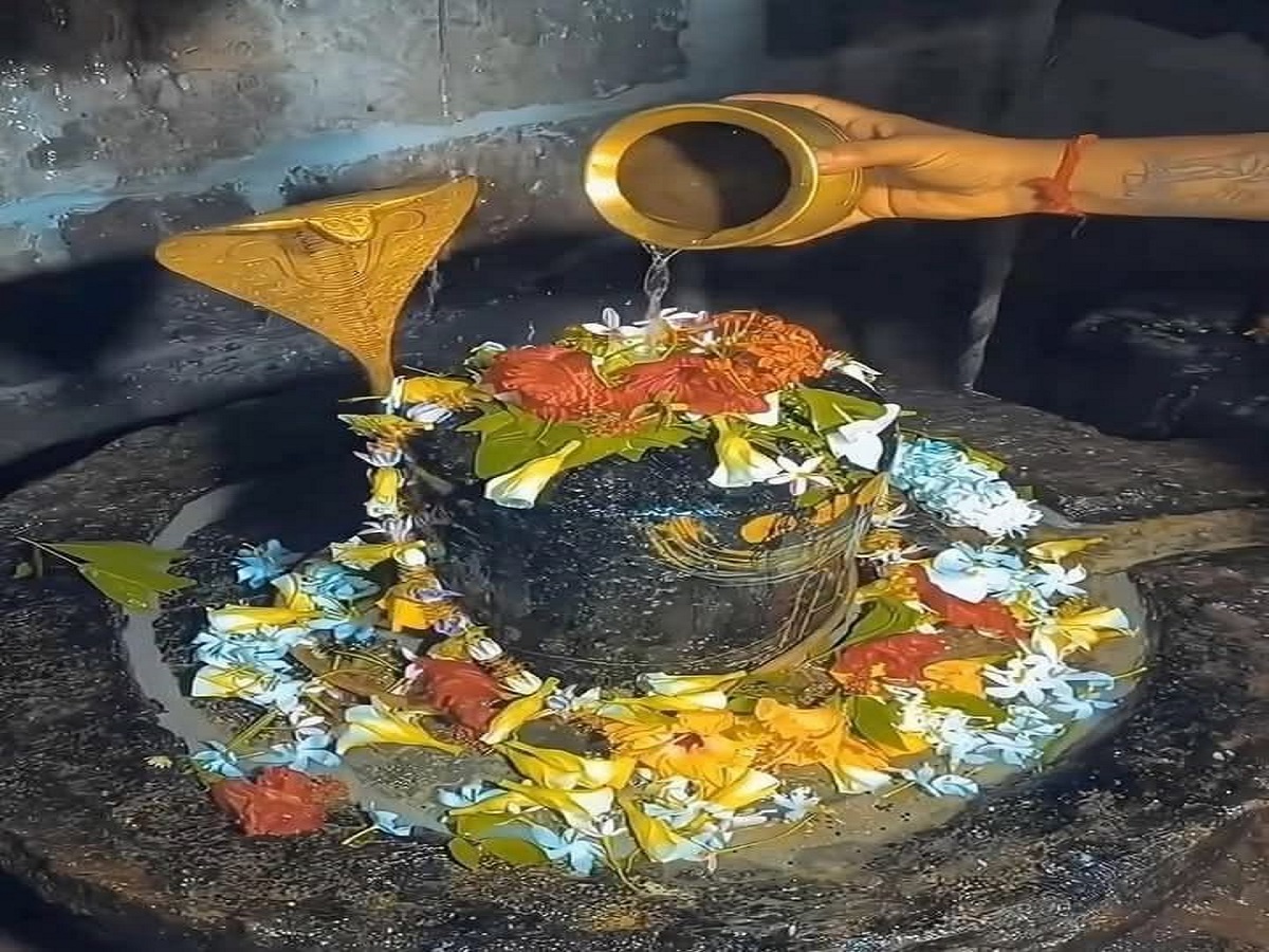 Kanwar Yatra 2025: अगर कांवड़ यात्रा पर नहीं जा सके हैं तो निराश न हों, घर बैठे ऐसे पाएं भोलेनाथ की कृपा और इस यात्रा का फल - Photo Gallery