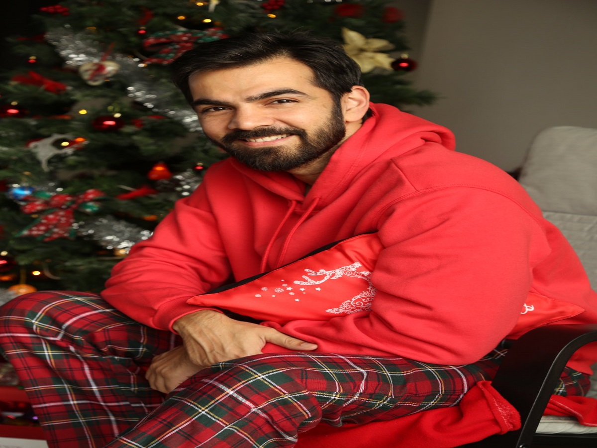 Most Educated TV Stars: ये टीवी एक्टर्स सिर्फ ग्लैमर में नहीं, एजुकेशन में भी हैं मास्टर जानिए नाम - Photo Gallery