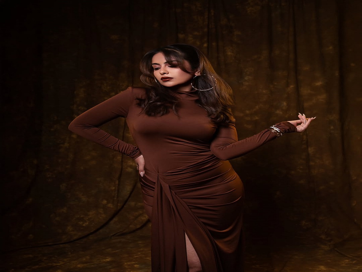 Avika Gor Stylish Look: अविका गौर के इन लुक से ले स्टाइलिंग टिप्स और दिखे बेहद खूबसूरत - Photo Gallery