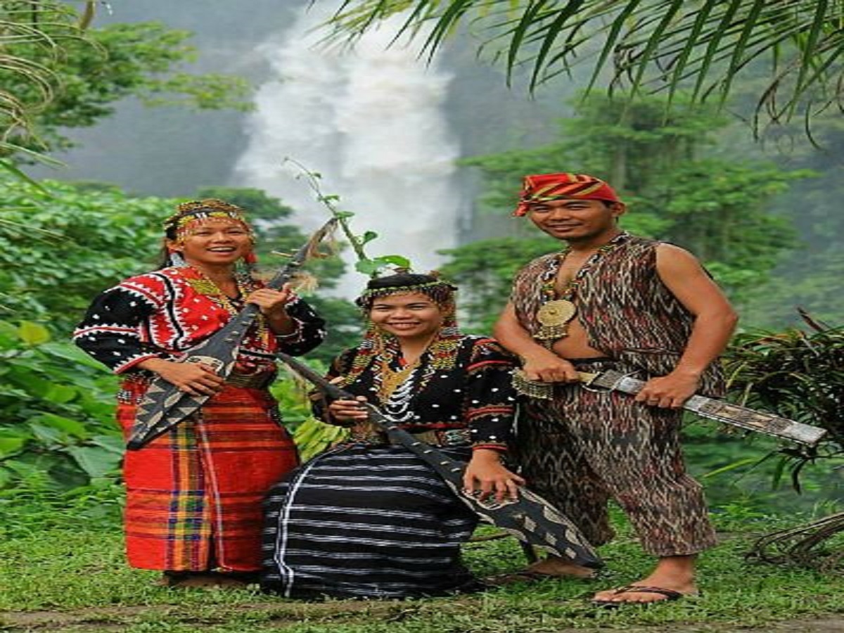 चावल में आत्मा और जंगल में देवता जानें इस आदिवासी संस्कृति की अनोखी परंपराएं - Photo Gallery