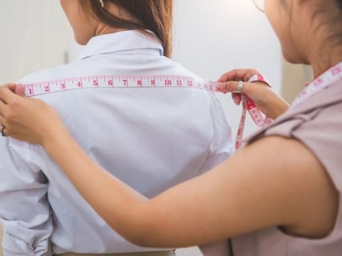 पुरानी साड़ी से बनाएं सुंदर गाउन, करें इन टिप्स को फॉलो - Photo Gallery