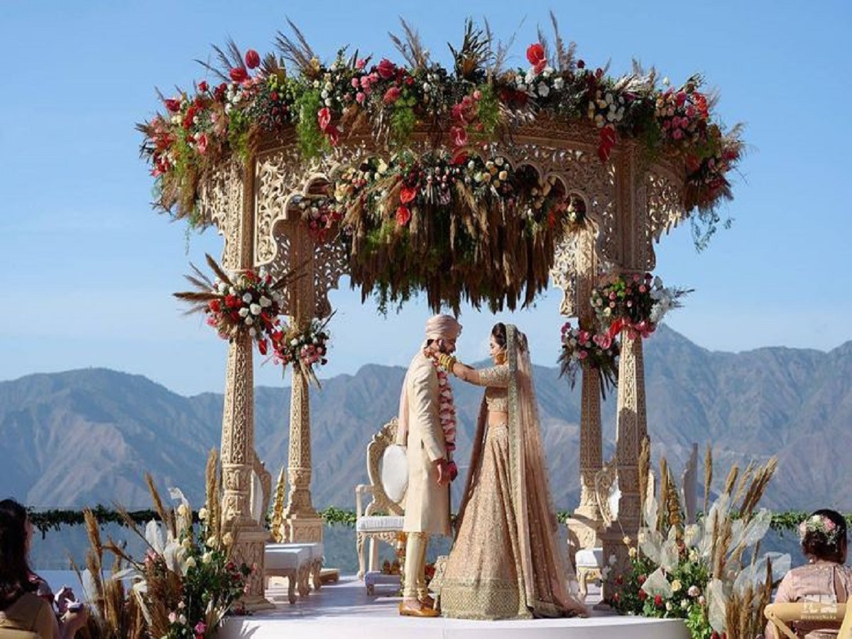 Evergreen Weeding Destination: अगर आप भी करना चाहते है डेस्टिनेशन वेडिंग, तो लिस्ट मे शामिल करे ये जगह - Photo Gallery