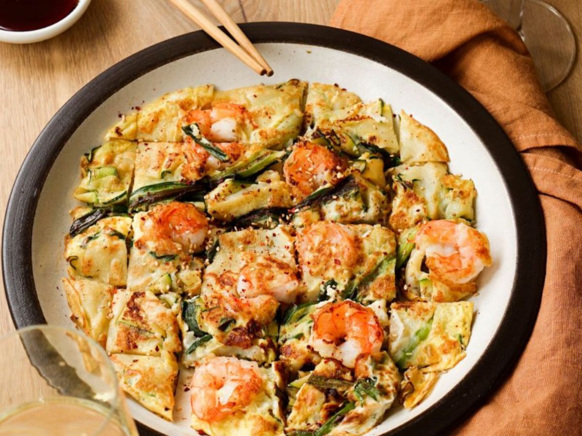 Delicious Korean Snacks: आप भी बरसात के मौसम में ट्राई करें ये कुछ कोरियन स्नैक्स - Photo Gallery