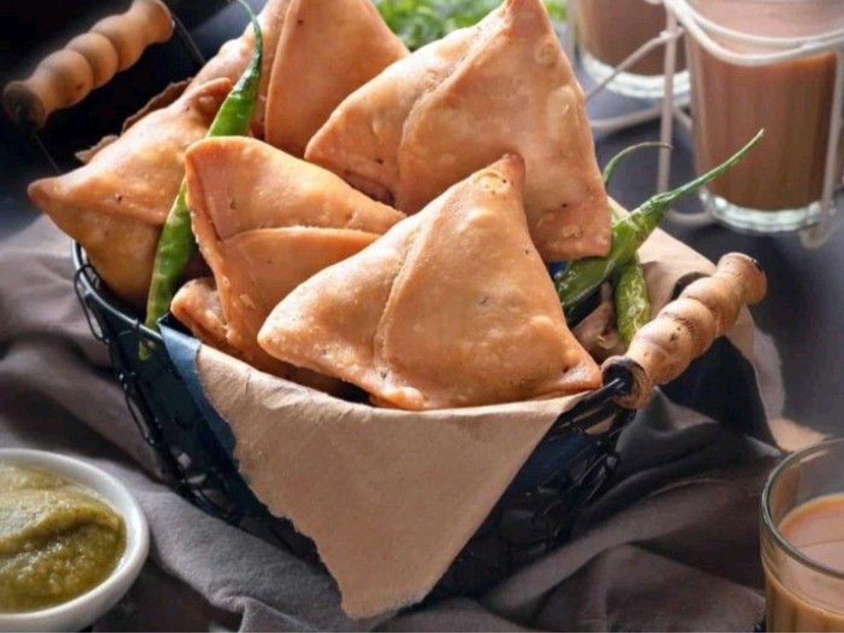 क्या समोसा है आपका फेवरेट स्नैक? तो ये रेसिपीज जरूर ट्राई करें - Photo Gallery