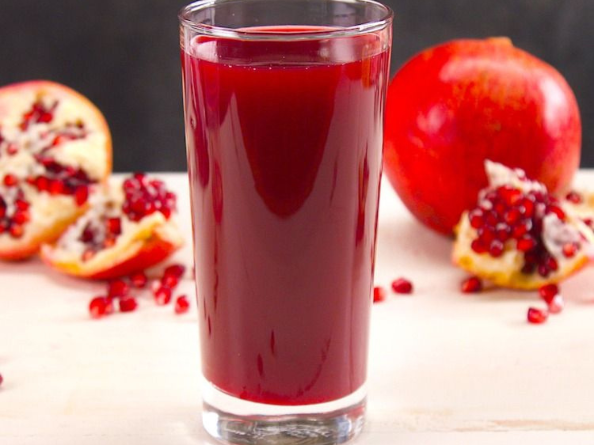 Collagen Drink For Youthful Glow: अगर आपको भी करना है अपनी स्किन को टाइट और रखना है चमकदार तो आपको भी पीना चाहिए ये कुछ खास ड्रिंक - Photo Gallery