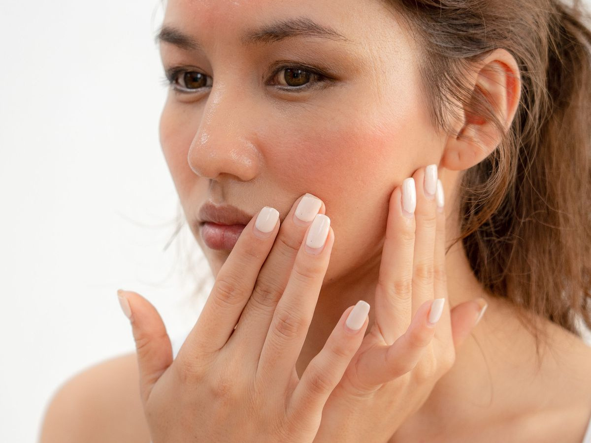 Benefits Of Coconut Oil: अगर आप भी है झुर्रियां से परेशान है तो अपनी त्वचा पर नारियल का तेल लगाए और प्राकृतिक  गलो  पाए - Photo Gallery