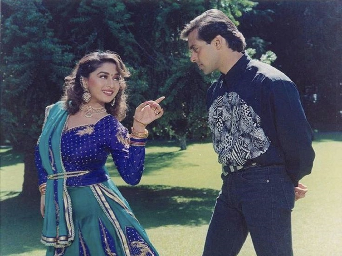 Top Movies Of Madhuri Dixit: आप भी जरूर देखे धक-धक गर्ल की ये फेमस फिल्में - Photo Gallery