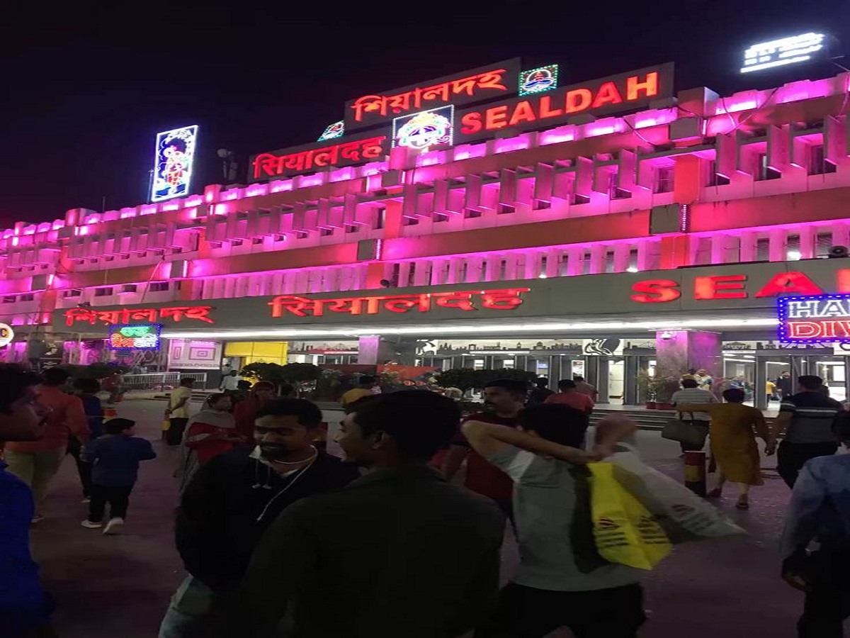 India’s latest train stations: इन 7 रेलवे स्टेशनों के बिना अधूरी है भारत की रेल यात्रा - Photo Gallery