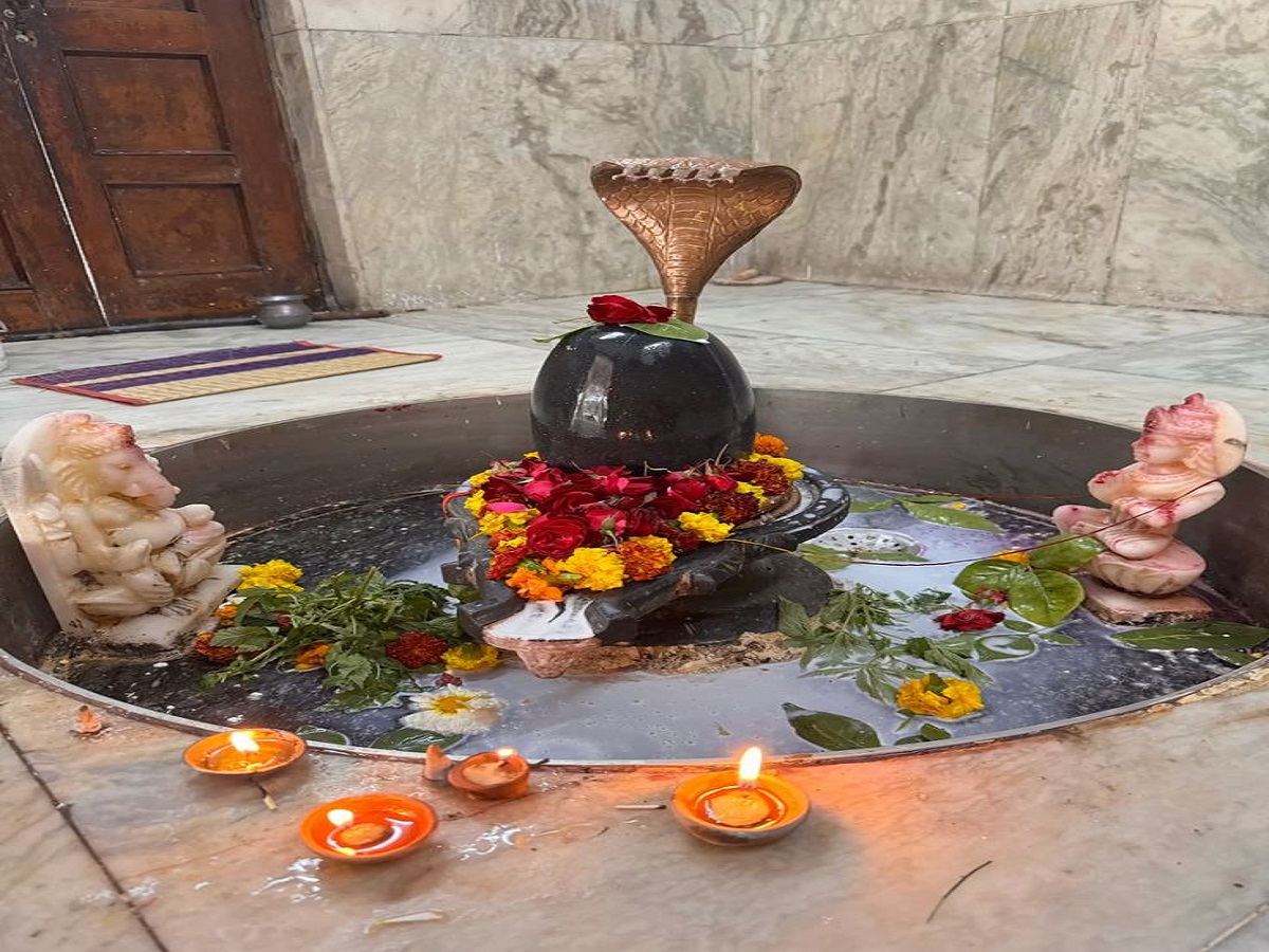 Sawan 2025: सावन के दूसरे सोमवार को करें शिव और लक्ष्मी मंत्रों का जाप, मिलेगी धन-संपत्ति और सुख-शांति - Photo Gallery